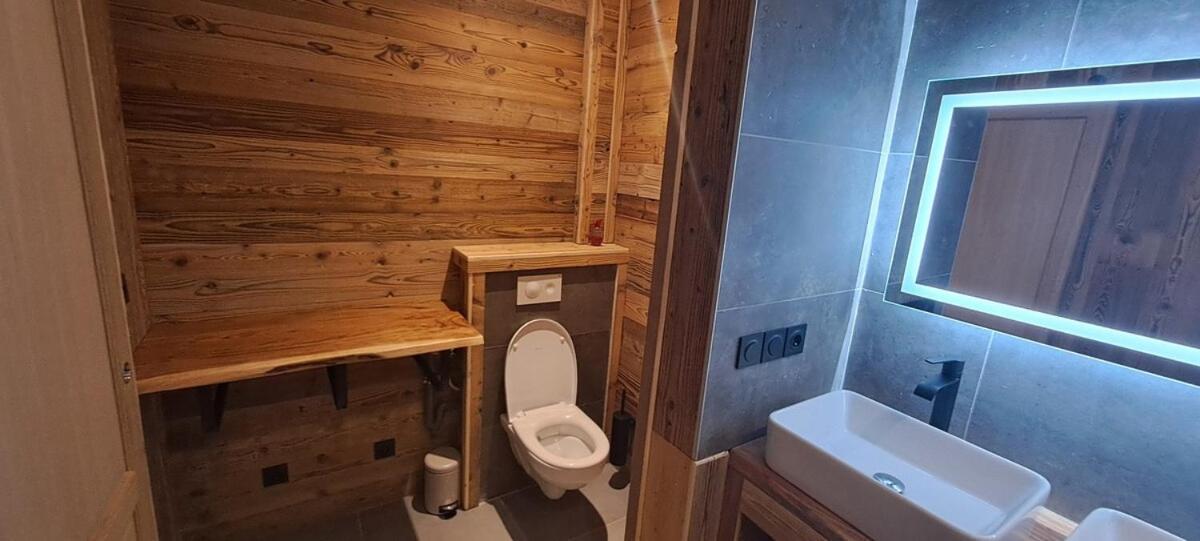 Maison A Moutiers 3 Vallees 4 Chambres 10 Pers Exteriör bild