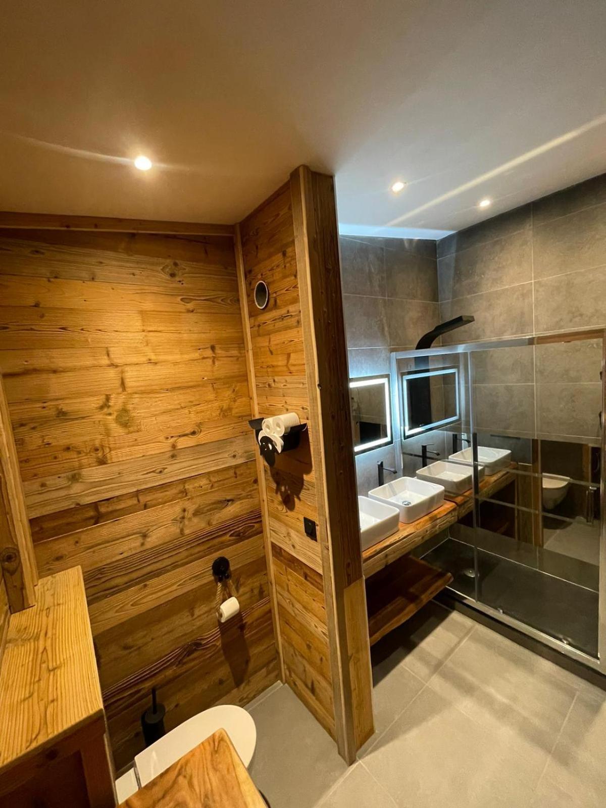 Maison A Moutiers 3 Vallees 4 Chambres 10 Pers Exteriör bild
